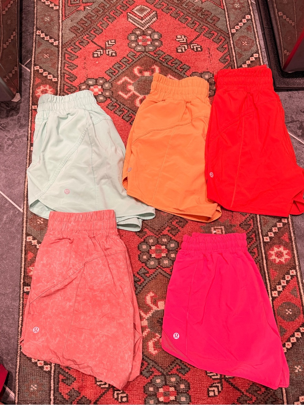 Lululemon shorts size 6